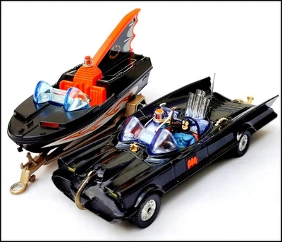  CORGI TOYS BATMAN GIFT SET GS3 BATMAN BATMOBILE BATBOAT TRES RARE VERSION 1975 - Photo 1/4