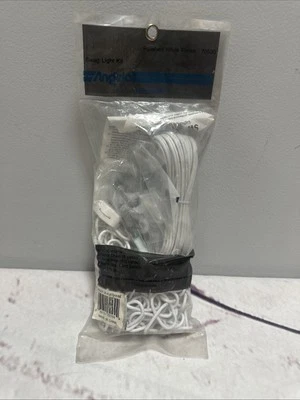 Kit de luces Swag blanco modelo 70530 kit de luces nuevo en paquete con cadena de 15’ cable de 20’ Foto 1 de 4