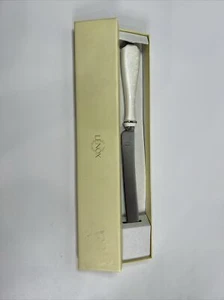 LENOX OPAL INNOCENCE PLATINUM-BANDED BONE CHINA CAKE KNIFE - Picture 1 of 7