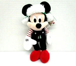 Disney Weihnachten Mickey Mouse Plüschtier grüne Bombermütze blau Overall rote Schuhe - Bild 1 von 10