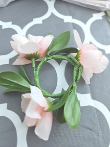 Mini Wreaths for Holiday or Wedding Table Decorations Or Votive Candle Wraps - Picture 1 of 5