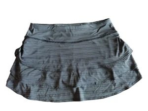 Athleta Skort Swagger Ruffles Navy White Dot Stretch Adjustable SZ L Zip Pocket - Picture 1 of 9