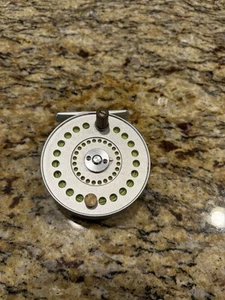 Cortland CRI 2300 Fly reel. Rare. Unused. Made By UFM Ueda In Japan - Picture 1 of 3