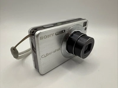 Sony Cyber-shot DSC-W130 8.1MP 4X Optical Zoom Compact + 8GB + Case - Image 1 of 4