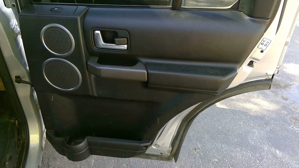 05 06 07 08 09 Panel de moldura de puerta trasera derecha derecha LAND ROVER LR3 negro Foto 1 de 1