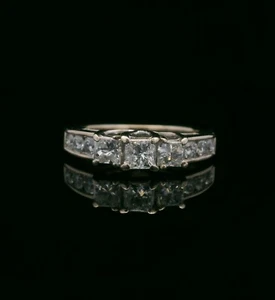 14KT White Gold 1.00cttw Diamond Ring – Size 7 – 5.00g - Picture 1 of 9