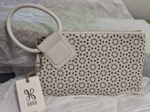 Hobo Marke Zobel Handgelenktasche Ecru Clutch Neu - Bild 1 von 4