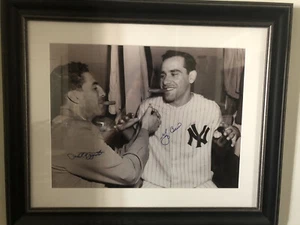 Yankees Yogi Berra Phil Rizzuto Signed Photo Framed - Picture 1 of 2