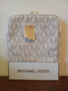 Michael Kors iPad/Tablet Case For 9.5x7 Inch Pad - Picture 1 of 5