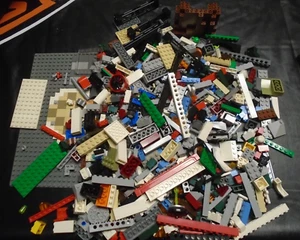 LOTE MIXTO DE LEGOS VARIAS FORMAS, TAMAÑOS, LADRILLOS, PIEZAS, COLORES (4) - Imagen 1 de 1