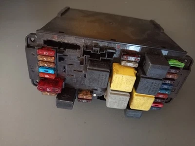 2095452801 CENTRALINA PORTA FUSIBILI MERCEDES Classe C Sport Coupé W203  1199786 - Immagine 1 di 3