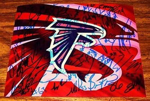 2010 ATLANTA FALCONS TEAM SIGNED by 30 8x10 LOGO PHOTO - Picture 1 of 1