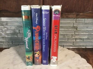 Walt Disney 4 VHS -101 Dalmatians, Snow White, Pinocchio, Fox & Hound Clamshell - Picture 1 of 15