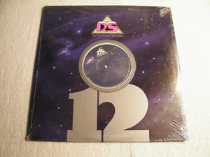 THE WONDERLAND BAND - Superman / Thrill Me - 12" RS INTERNATIONAL Sealed - Disco - Picture 1 of 5