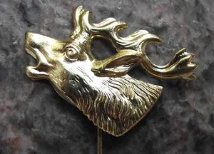 Roaring Stag Deer Hunt Head with Long Antler Horns Hunting Hunter Pin Badge - Picture 1 of 2