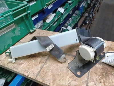 Центральный ПЕРЕДНИЙ РЕМЕНЬ БЕЗОПАСНОСТИ ПОДХОДИТ ДЛЯ ПИКАПА 07-14 SIERRA 2500 1394648 - Изображение 1 из 4