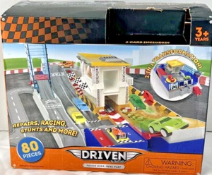 Driven by Battat 2 in 1 Transformation Repairs, Racing, Stunts and More ages 3+ - Picture 1 of 6