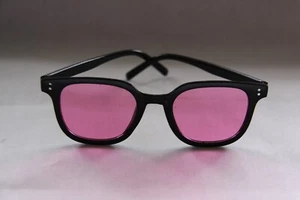 SONNENBRILLE GLÄSER KRÄFTIG ROSA RAHMEN BREITER SCHWARZ AUS KUNSTSTOFF - Bild 1 von 2