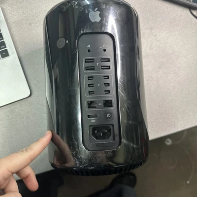 Mac Pro Late 2013 Monterrey OS, 3.5 GHz 6Core Xeon, 64GB Ram, 1TB SSD, AS IS - Image 1 of 2