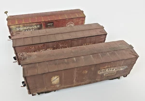 3 x Roundhouse 36' Old Timer Box Cars. HO Scale. Weathered - Picture 1 of 8