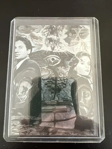 Vintage 1996 Topps Series Two (2) The X Files Trading Cards Etched Foil Card #i2 - Picture 1 of 6