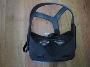 Oculus Quest VR Gaming Headset ONLY - 64GB - Black . No controllers. - Picture 1 of 6