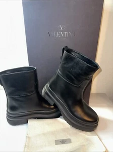 Stivali Valentino Garavani romani in pelle con borchie taglia 8,5 UK 42,5 EU - Foto 1 di 14