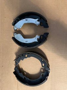 KIT GANASCE FRENO POSTERIORI OEM FIAT 500 PANDA per FORD KA 1.2 1.3 MULTIJET - Foto 1 di 1