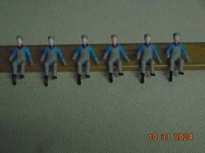 LIONEL 6108953095 ENGINEER FIGURE FITS 6-18953 NYC ALCO PA1 DIESEL & OTHER 6 PCS - Image 1 of 4