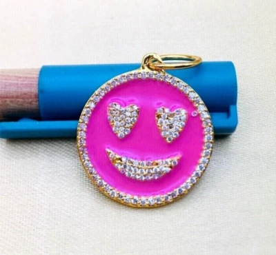 HECHO A MANO Minimal Redondo Smiley Lujo Esmalte Colgante AAA Circonita Cúbica para Regalo Foto 1 de 4