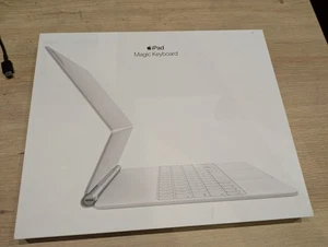 Apple Magic Keyboard for 12.9" iPad Pro 5th Gen., White - UK (Spares or Repair) - Afbeelding 1 van 3