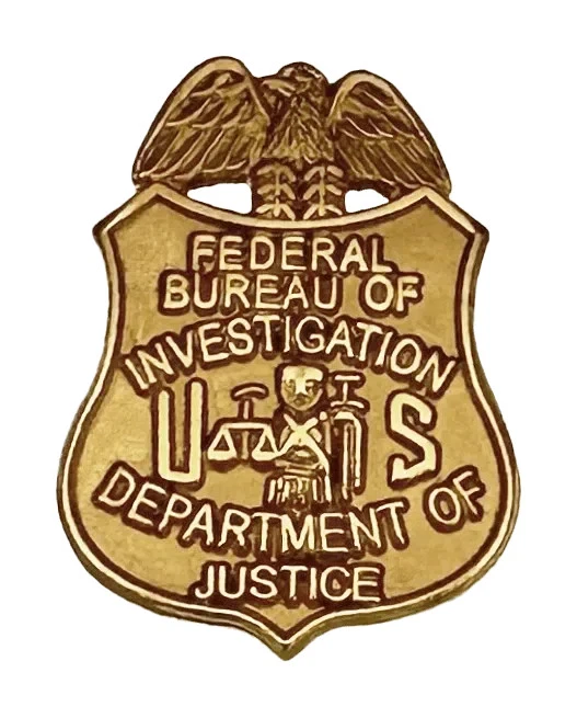 PIN SOLAPA INSIGNIA OFICINA FEDERAL DE INVESTIGACIÓN (FBI) Foto 1 de 1