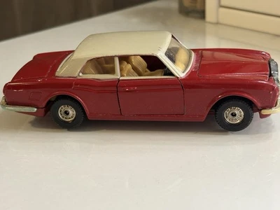 CORGI Rolls Royce Corniche Red Cream Vintage Diecast Model Car 1:43 Collectible - Image 1 of 4