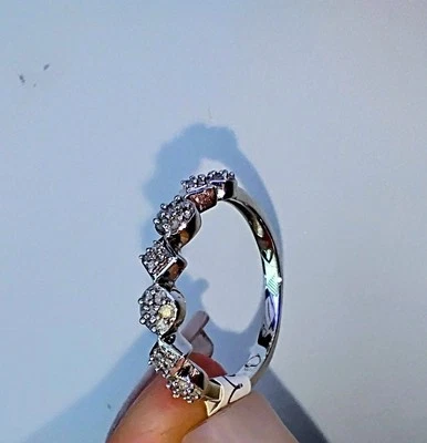 NEW 10k White Gold (40)  Genuine Diamond Wedding Stackable XOXO Band Ring 2.1g - Image 1 of 4