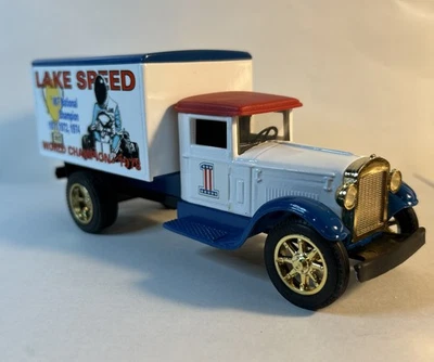 American Classic ￼LAKE SPEED FREIGHT TRUCK Coin BANK 1:25 SCALE DIECAST - Image 1 of 4