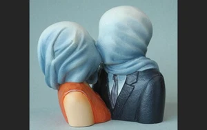 René Magritte - Read Amants - Die Loving IN Gift Box -skulptur Figurine 20137 - Picture 1 of 2