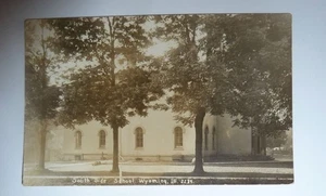 1908 CARTOLINA WYOMING Illinois South Side edificio scolastico foto reale - Foto 1 di 2