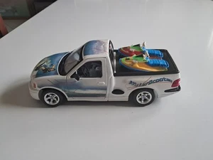 FORD SVT F150 WATER SCOOTER BURAGO GOLD SCALA 1/21 - Foto 1 di 5