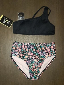 NEW GIRLS ART CLASS 2 PIECE SWIMSUIT SIZE M 8 - Picture 1 of 2