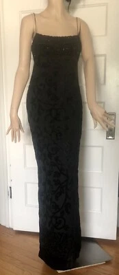 Vestido Kay Unger negro con cuentas/lentejuelas con terciopelo quemado talla 4 usado en excelente estado Foto 1 de 4