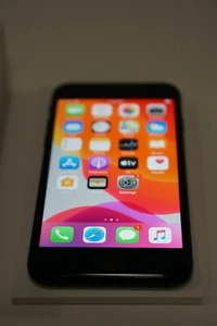 APPLE iPhone 7 - 256GB - Black (Unlocked) A1660 (CDMA + GSM) - Photo 1 sur 12