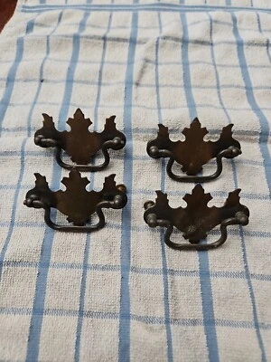 VINTAGE Traditional DRAWER HANDLES PULLS Lot Of 4 BRASS?  - Image 1 of 3