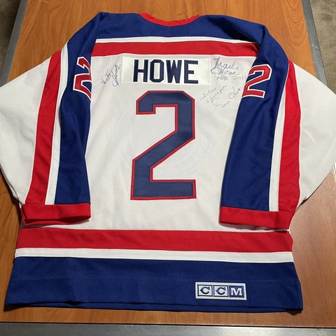 Signed Mark, Marty, & Gordie Howe NHL Jersey Autographed Hartford Whalers M Cover