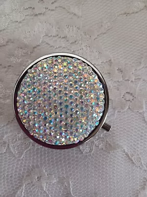 TRAVEL ROUND PILL BOX SILVER TONE METAL Iridescen Rhinestone BLING 3 Compartment - Image 1 of 4
