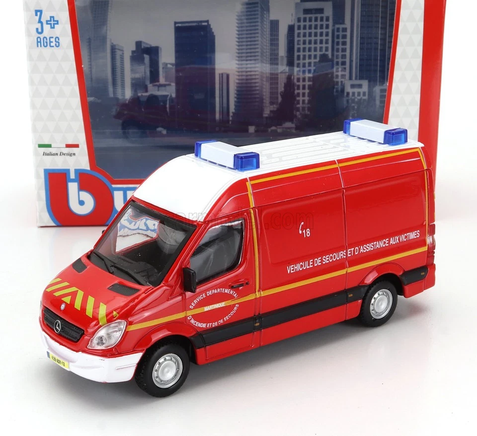 MODELLINO FURGONE STATICO BURAGO MERCEDES BENZ SPRINTER AMBULANZA POMPIERI 1/50 - Immagine 1 di 4