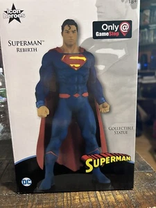 Superman Rebirth Collectible Statue - Picture 1 of 4