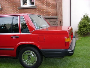 Ringeltäubchen! Volvo 740 GL mit nur 15800 km und H-Zulassung-" Neuwagen" - Bild 1 von 12