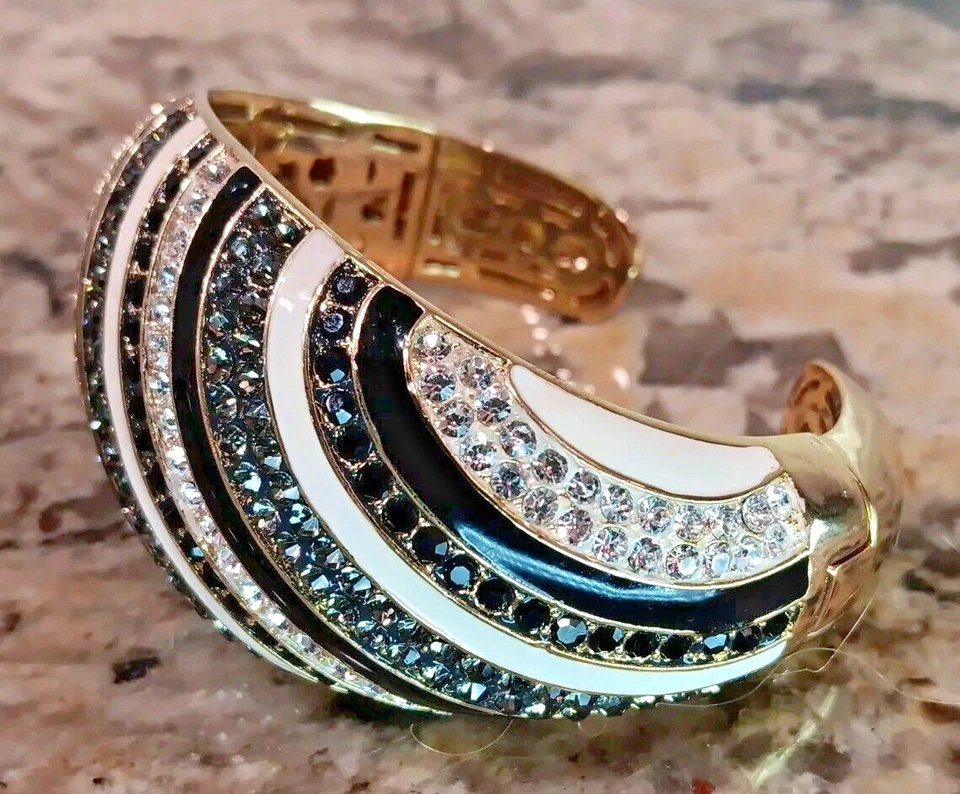 Akkad Black Green White Drop Bangle Bracelet Wristlet Gorgeous! — 第 1/4 张图片