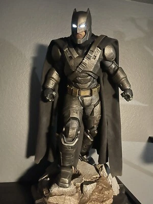 Boneco Armored Batman - Batman v Superman Dawn of Justice formato premium novo na caixa - Imagem 1 de 4