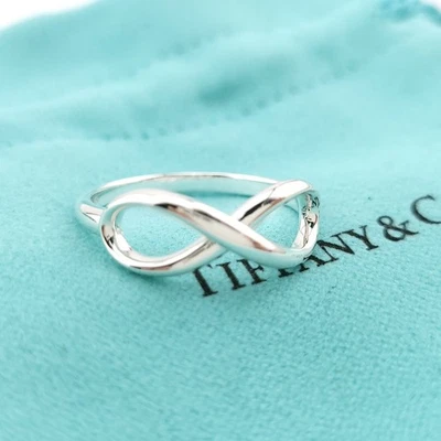 Anillo Tiffany & Co. Plata Esterlina Figura 8 Firma Banda Infinita Talla 7 Foto 1 de 4